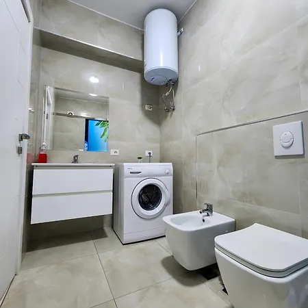 2e Myslym Shyri Apartment Tirana