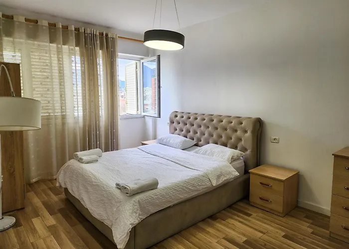 Appartement 2e Myslym Shyri Tirana